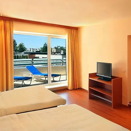 Leonardo Center Hotel 3*