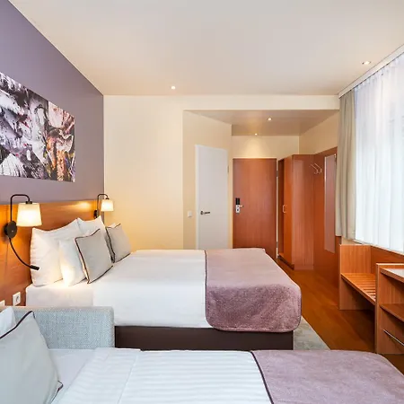 Leonardo Center 3* Salzburg